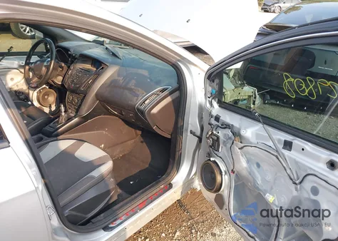 2014 Ford Focus St from USA, damaged, VIN 1FADP3L97EL181215